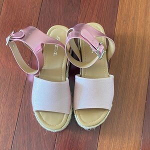 Soda Womens Light Pink Sandals